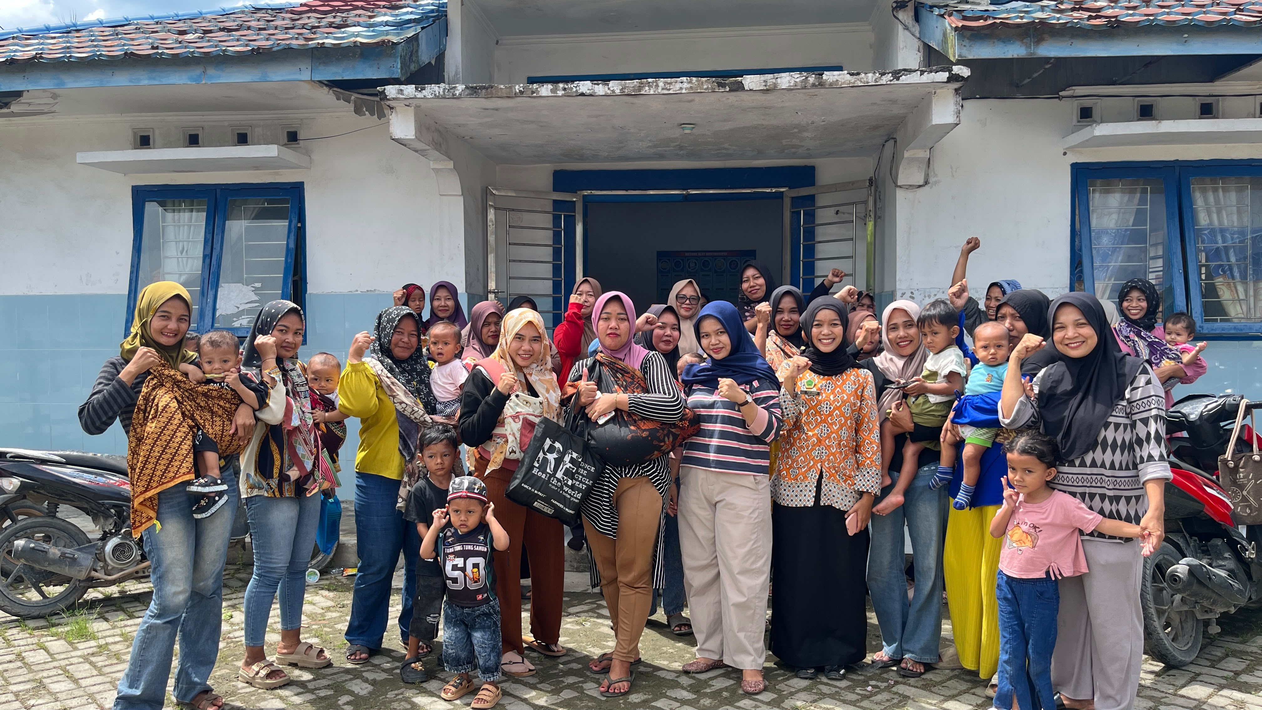 Kegiatan As Syifa Berbagi dan Pencegahan Stunting di Kecamatan Air Joman